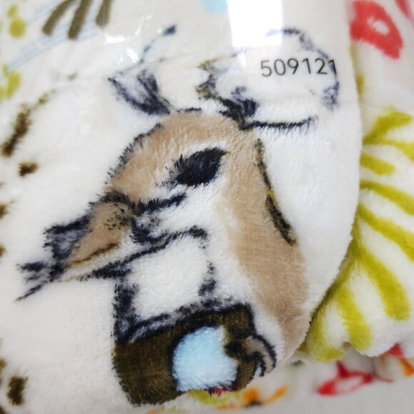 The Big One Oversized Plush Throw Blanket 5' x 6' Polyester Woodland Creatures - Picture 9 of 13